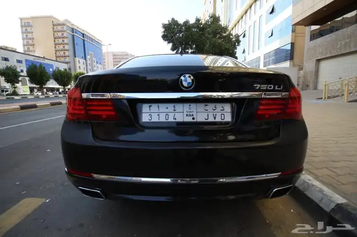 بي ام دبليو 740 24