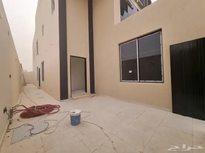للبيع دور ارضي كامل جديد بحي الفاروق شمال بريده 1