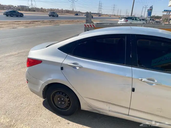 هيونداي اكسنت 2012 1