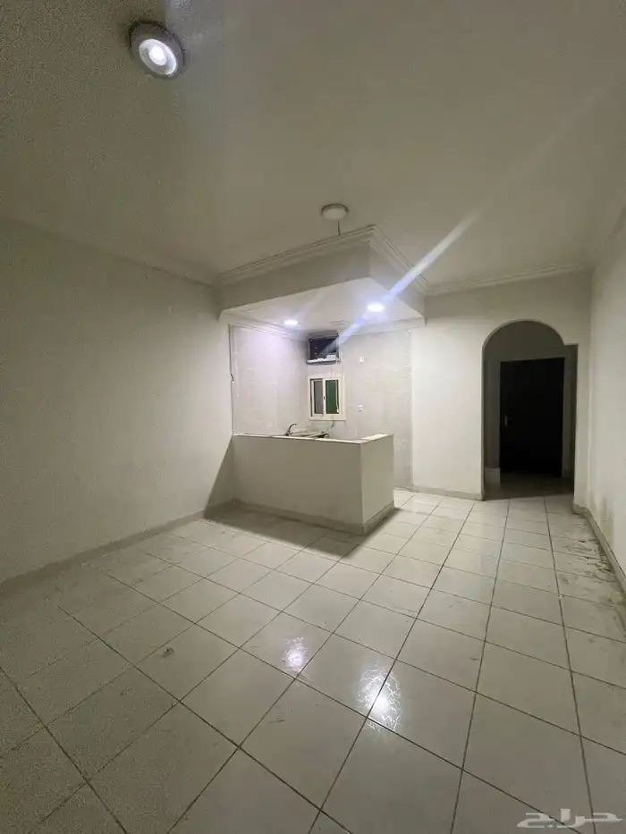 شقق عزاب للايجار حي الفرسان 6