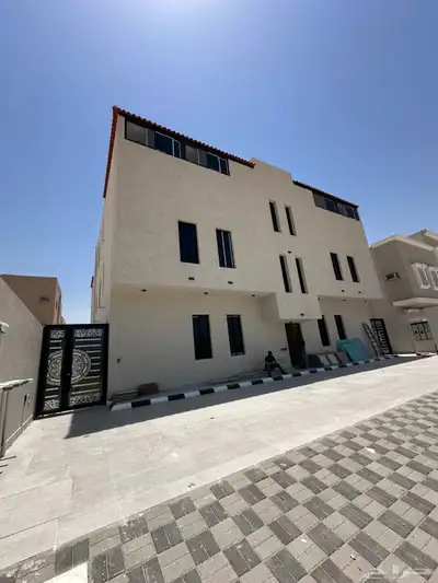 شقة ارضي فاخرة للبيع ضاحية الجبيل index