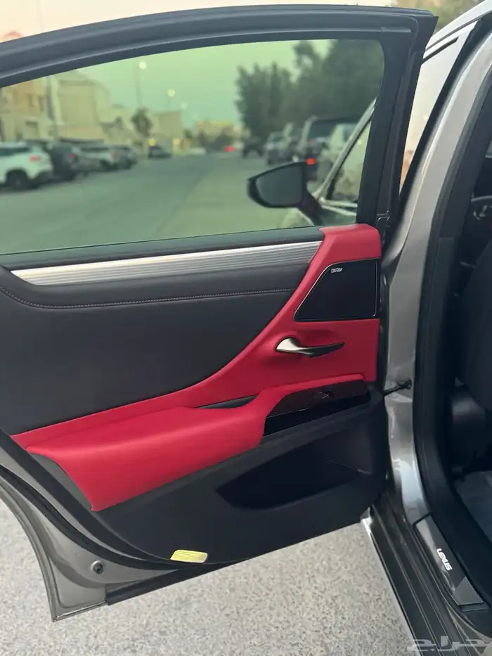 للبيع لكزس ES 350 fport 7