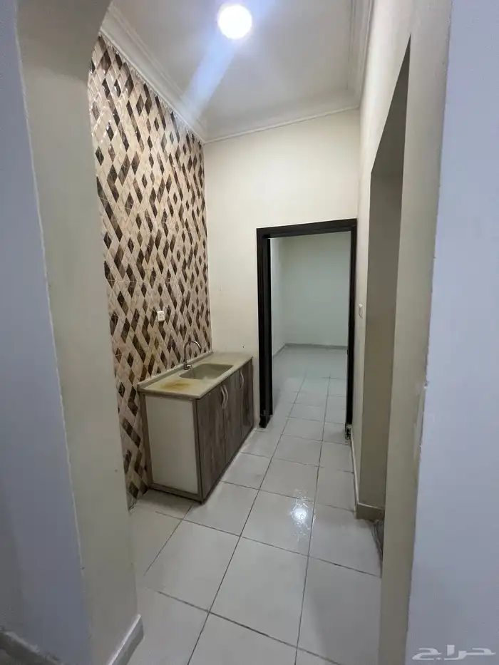 شقق عزاب للايجار حي الفرسان 4
