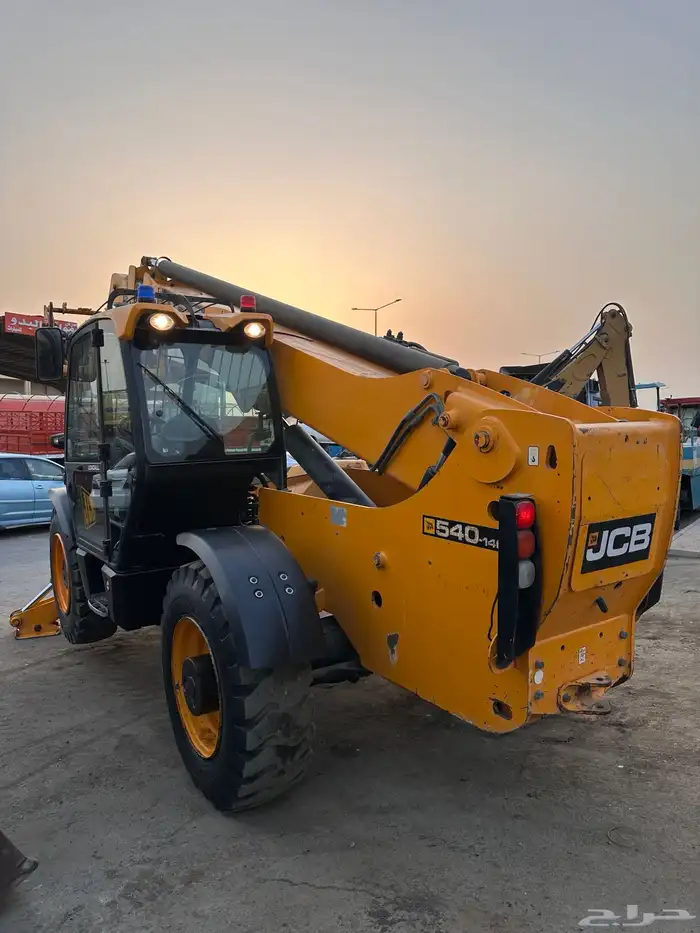 رافعة تلسكوبية جي سي بي JCB 3