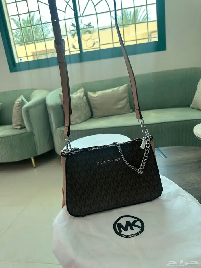 يوجد لدي شناط ماركه درجه ثانيه ممتازه جدا وجديده 0