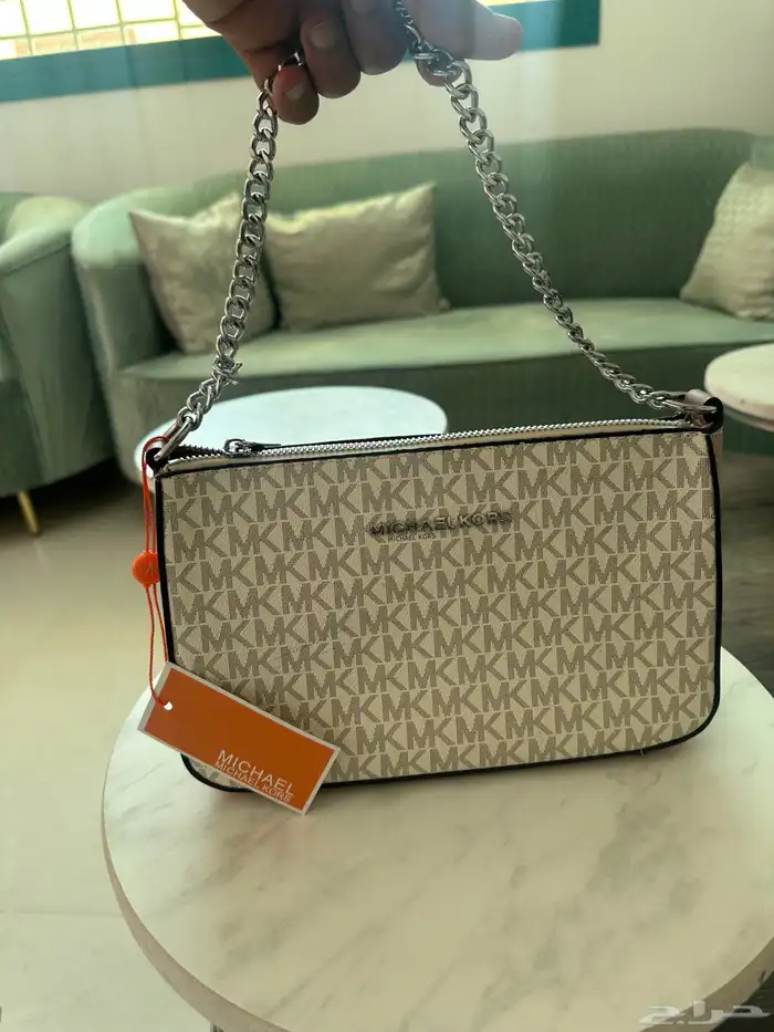 يوجد لدي شناط ماركه درجه ثانيه ممتازه جدا وجديده 2