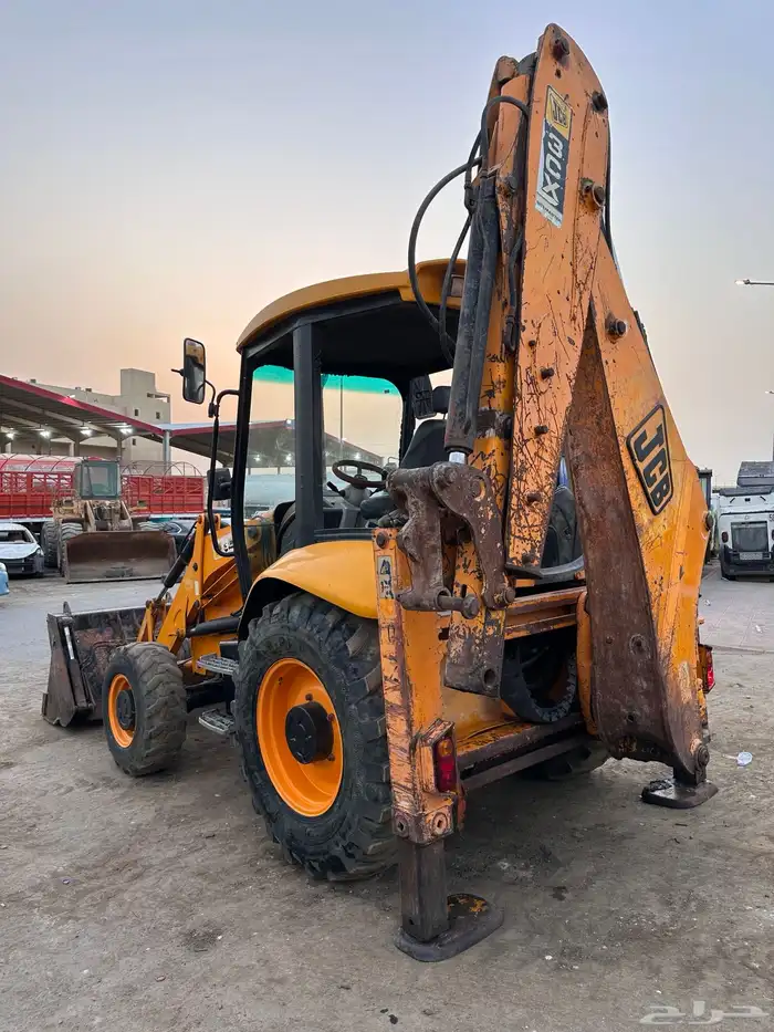 باكهول جي سي بي JCB عرجاء 4