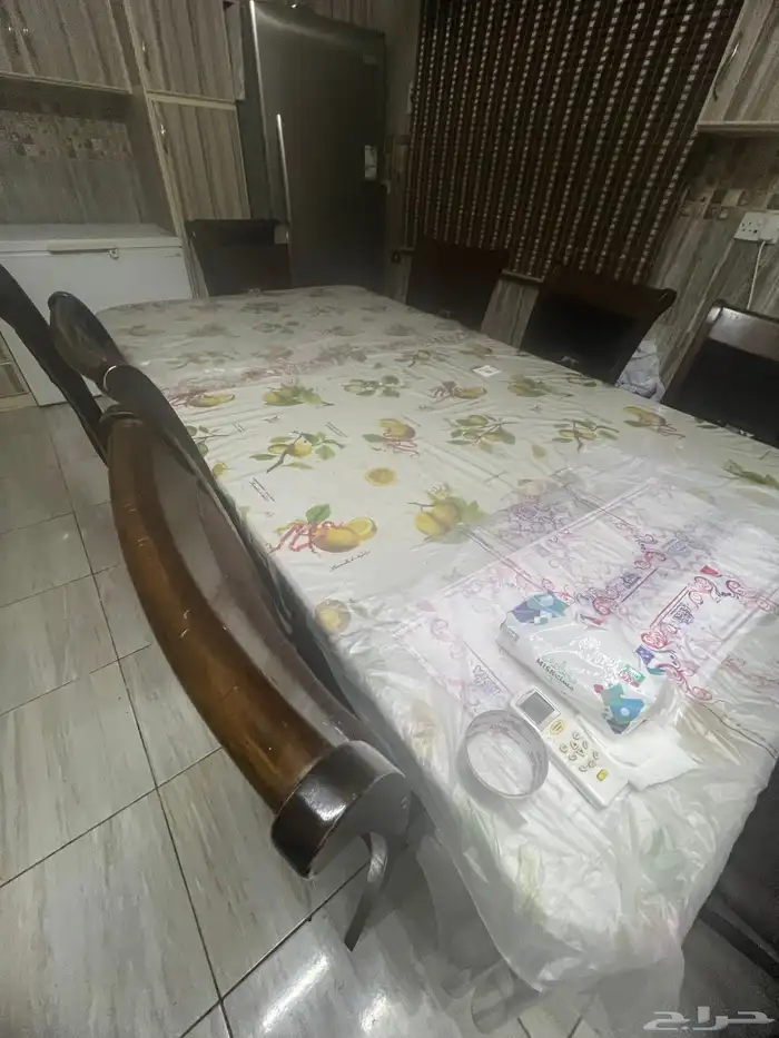 طاولة سفره خشب 10 كراسي 0