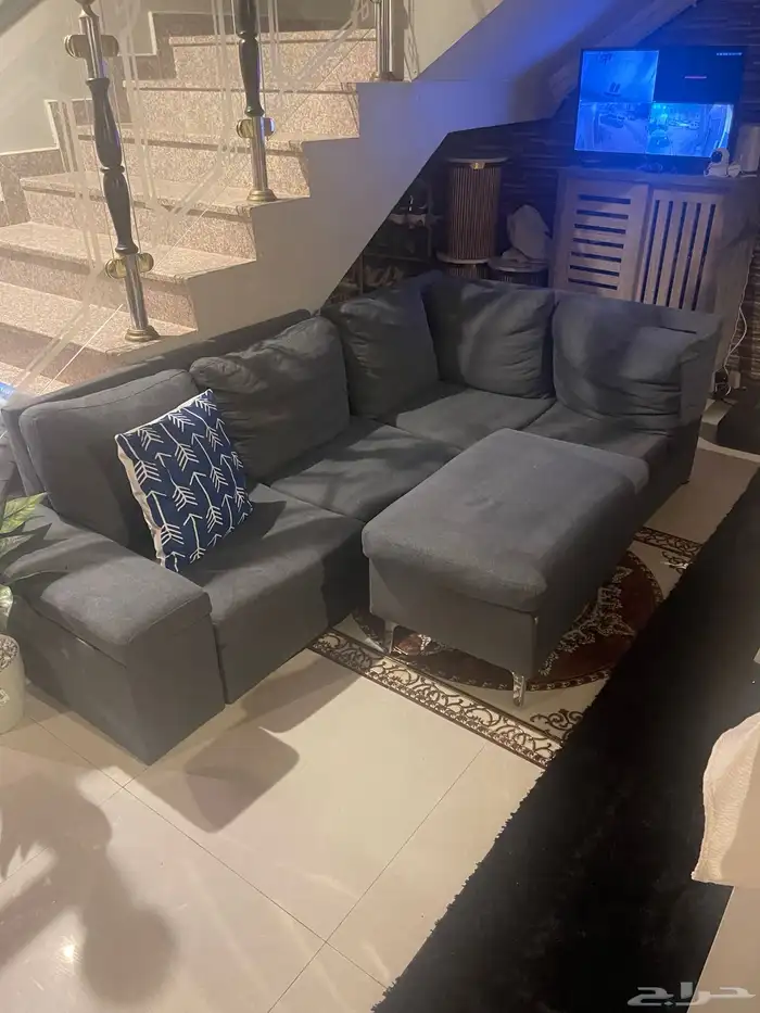 ثلاجة وجلسة L ومكيفات سبيلت 18 و24 0