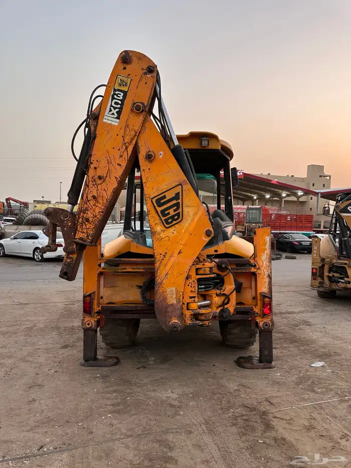 باكهول جي سي بي JCB عرجاء 5