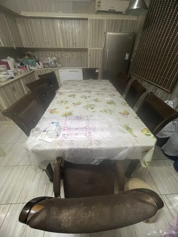 طاولة سفره خشب 10 كراسي 1