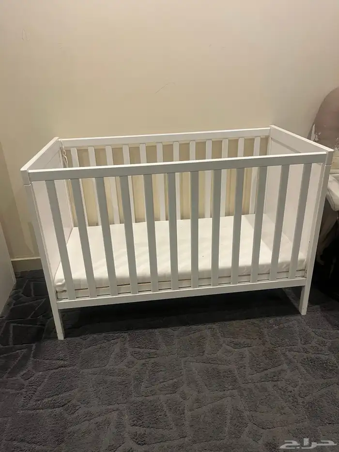 سرير اطفال من ايكيا مرتبته تواصل واتساب 1