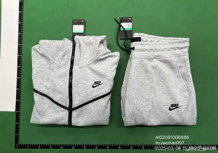 nike tech fleeces نايك تيك 4