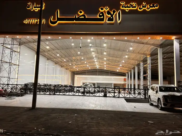 حروف بارزة   لوحات   كلادينج   مضيئة   سعر   تركيب   تصميم 19