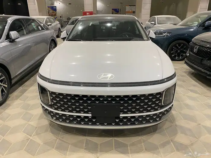 هونداي ازيرا بريميوم سعودي 2025 12