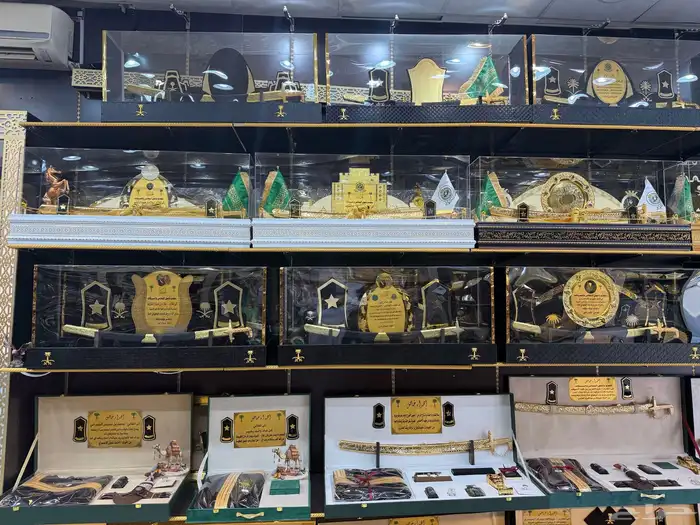 دروع تخرج ملازم هدية ترقية ضباط بشت سيف تخرج 23