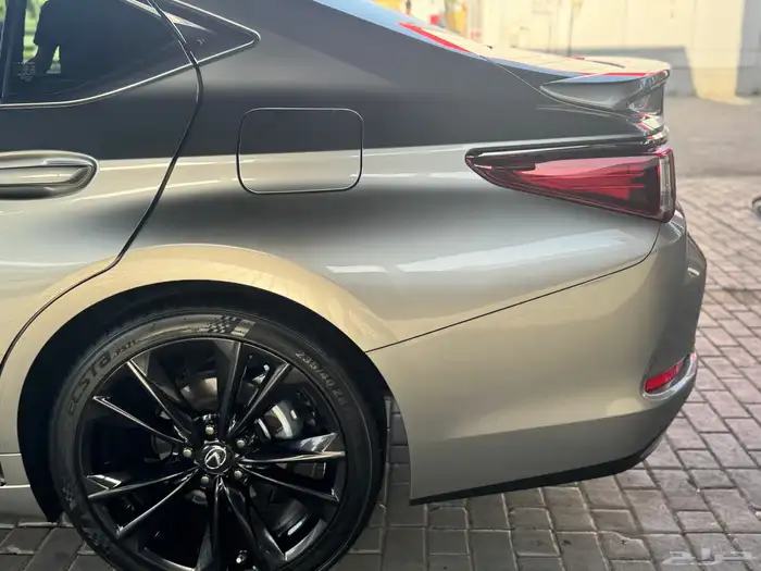 للبيع لكزس ES 350 fport 8