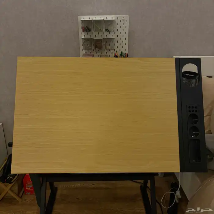 مكتب رسم هندسي 2