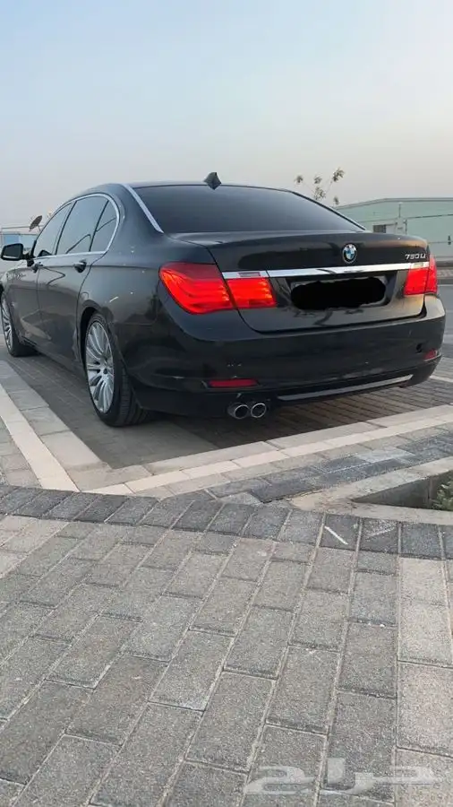 بي ام دبليو 2011 الفئة السابعة VIP 1