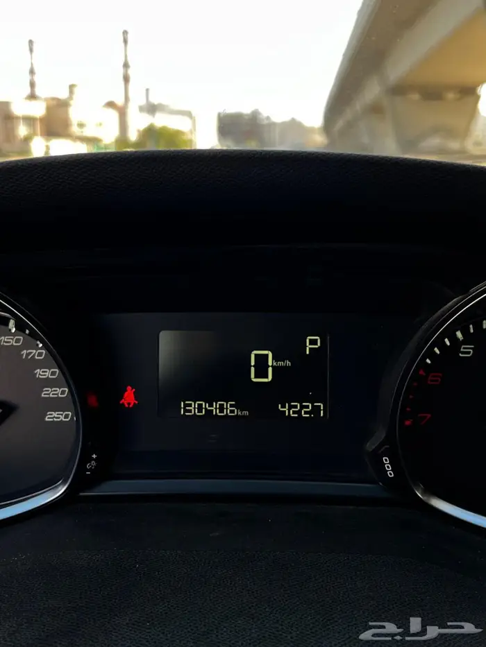 بيجو 308 موديل 2017   نظيفة وممشى معقول بلوحة شبه مميزة 9