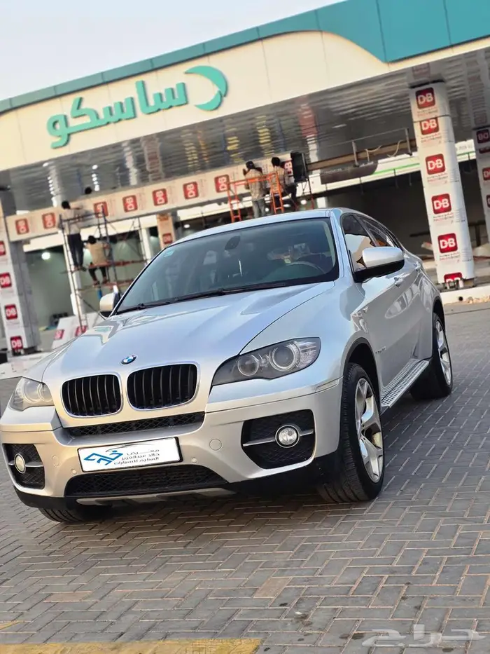 بي ام دبليو الفئة X X6 2012 1