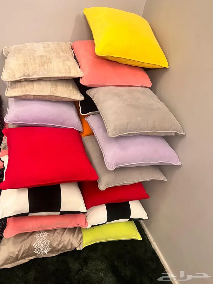 مخدات كبيره 0