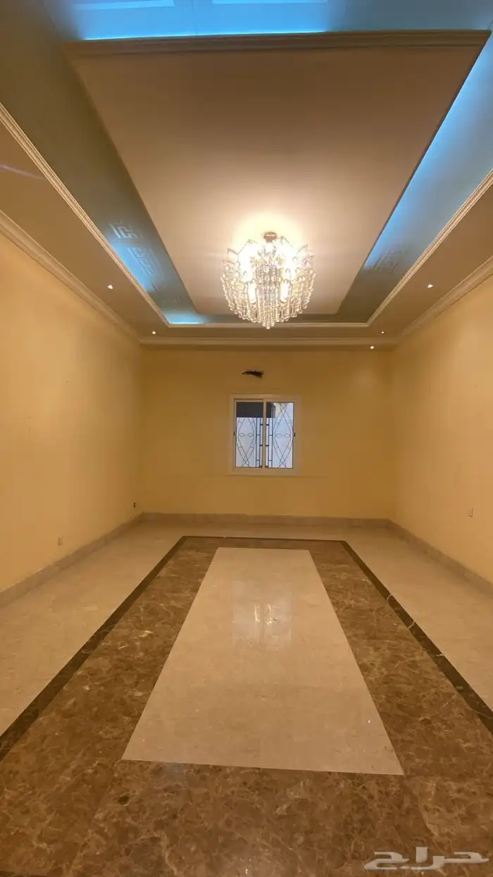 فلا جميلة مع 3 مداخل للبيع 7