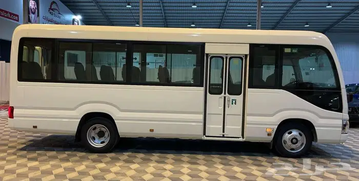 تويوتا باص كوستر 2025 1