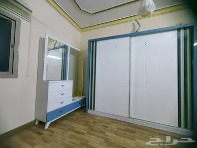 غرفة نوم ازرق وابيض بسته قطع 2