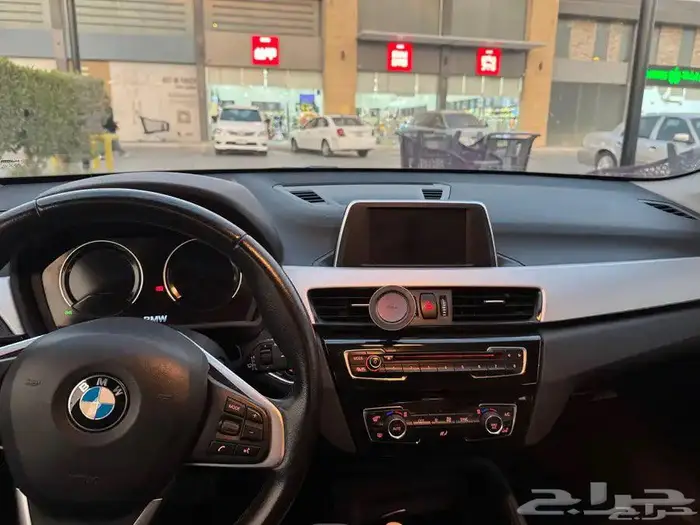BMW x1 بي ام دبليو اكس 1 1