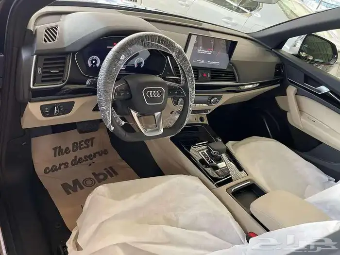 أودي Q5 Sport back S Line فل كامل 2022 15
