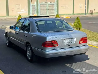 للبيع مرسيدس بنز E320 3