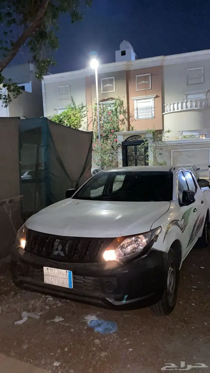 ميتسوبيشي L200-2016 0