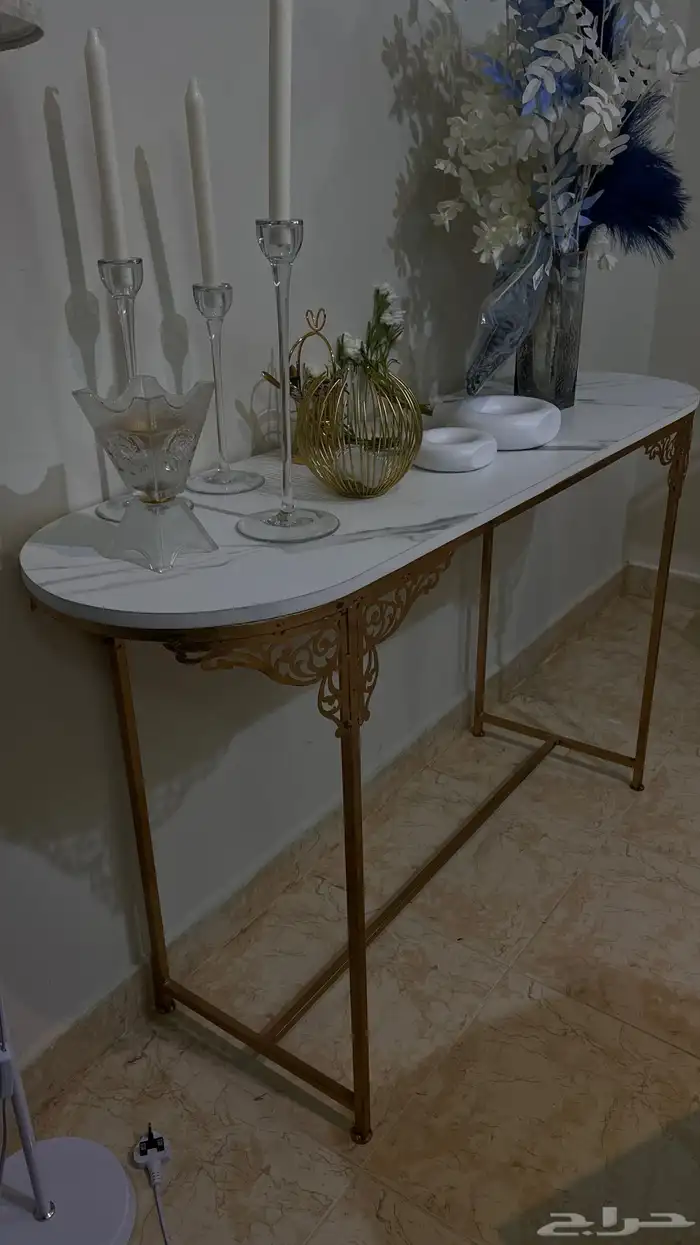 طاولة للبيع 3