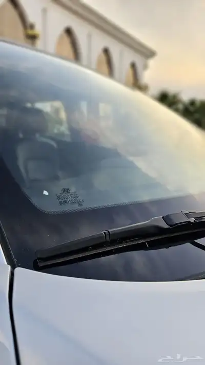 هونداي توسان 2.0 L ديزل مالك اول 7