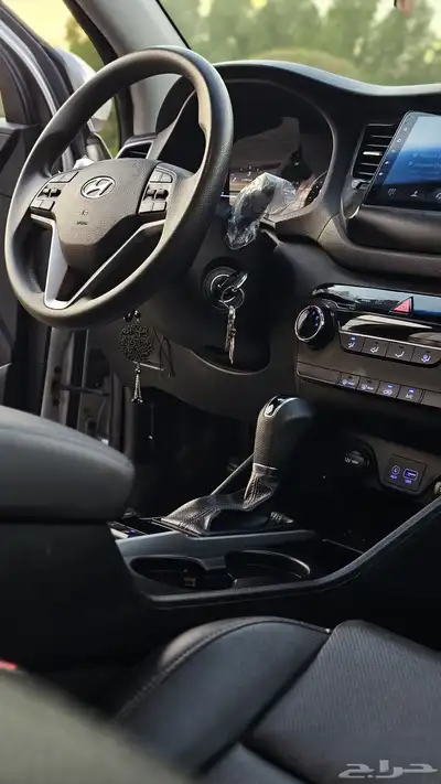 هونداي توسان 2.0 L ديزل مالك اول 27