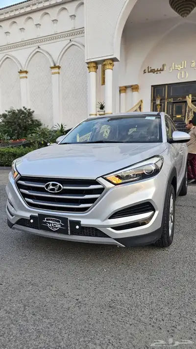 هونداي توسان 2.0 L ديزل مالك اول 5