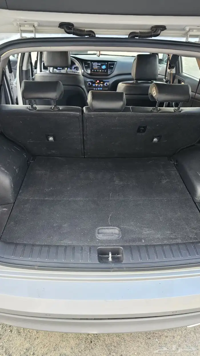 (مباع )هونداي توسان 2.0 L ديزل 29