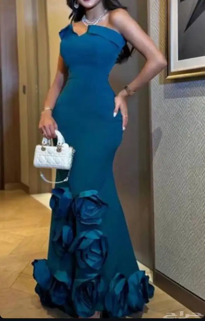 فستان لبس ساعتين فقط نظيف وجديد 0