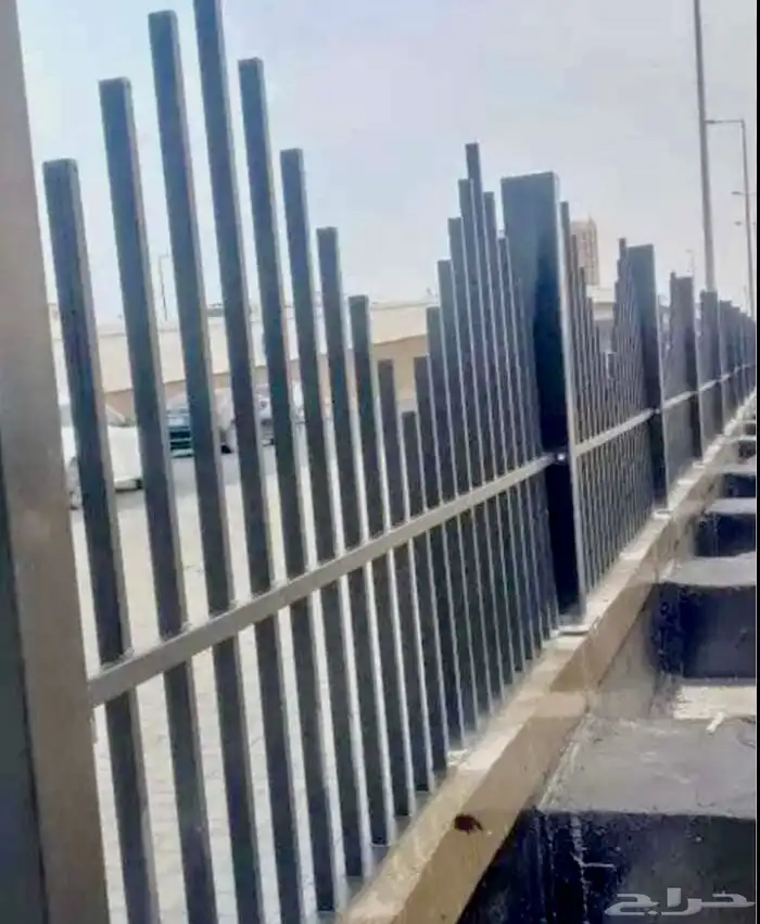 تسوير مشاريع خشب بليوود وشنكو واعمال الحديد للمشاريع 3