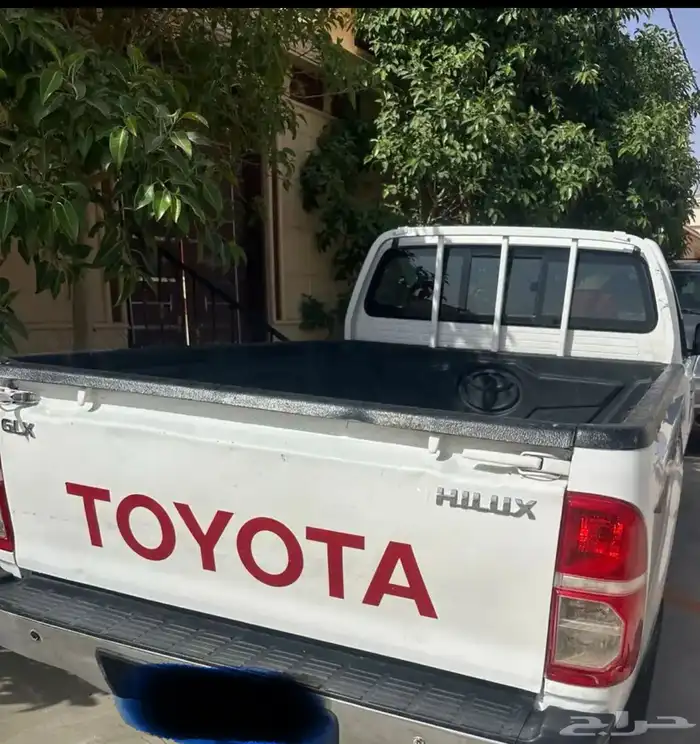 هايلوكس glx ماشية 575 الف 8