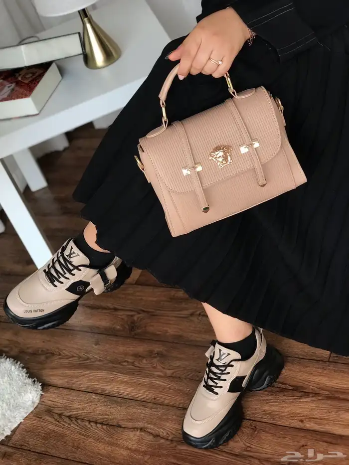 طقم ماركة شنطه وشوزات نسائي 230 فقط 4