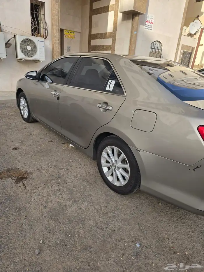 كامري 2014 فل كامل بدي وكالة ونظيفه جدا للبيع 16