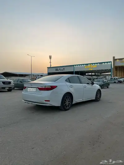 لكزس ES 350. 2013 3