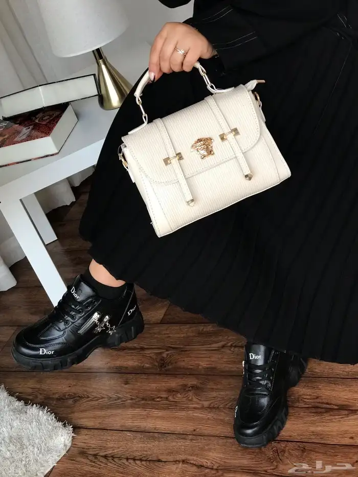 طقم ماركة شنطه وشوزات نسائي 230 فقط 2