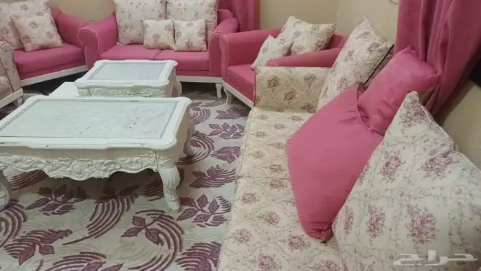 طقم كنب وكراسي بالستاير والسجاد 0