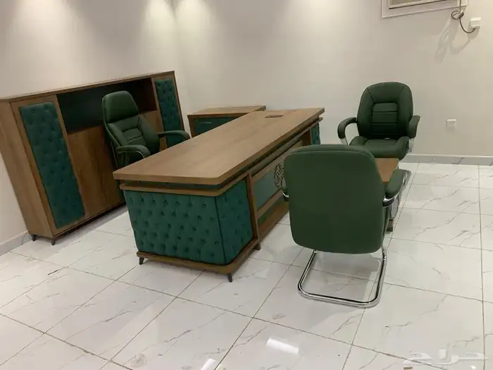 مكتب طقم كراسي طاولة اجتماعات طقم كنب جلد و مكاتب مدير كامل 2