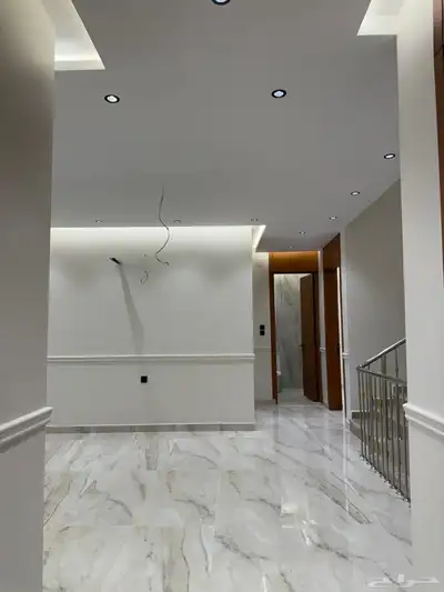 للبيع فلل بتصميم مودرن وحديث 7