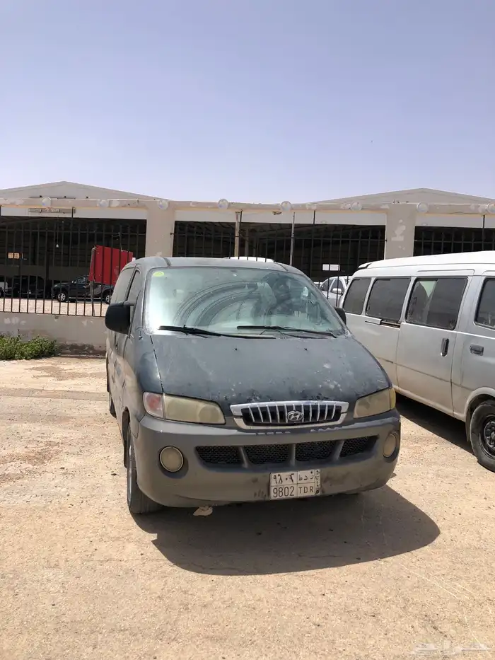 باصين للبيع واحد اتش ون والثاني كيا بريجيو 1