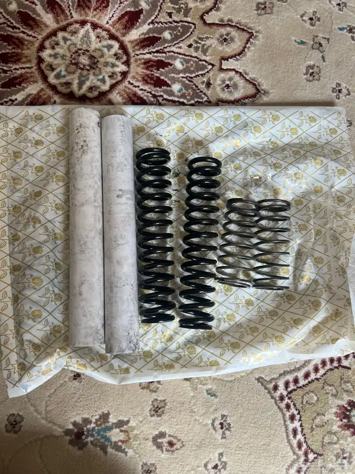 جنط 21 مع كفر شبه جديد موديل 23 4